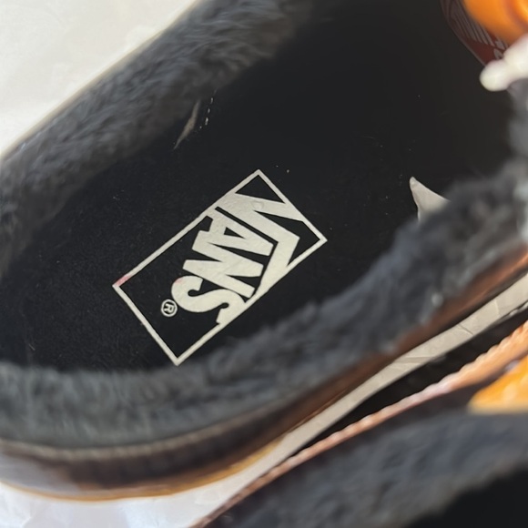 #51❤️ Brand new Vans all leather weather MTE sneakers - Picture 10 of 12